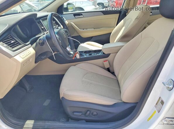 5NPE34AF2KH771931 2019 HYUNDAI SONATA Белый Вид салона спереди