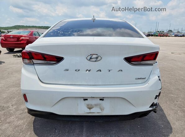 5NPE34AF2KH820710 2019 HYUNDAI SONATA White Widok z tyłu