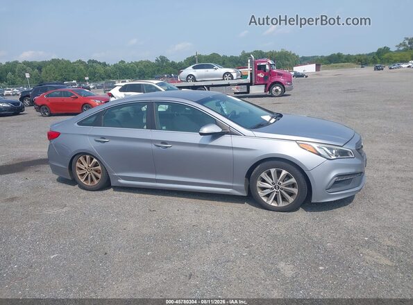 5NPE34AF3GH297852 2016 HYUNDAI SONATA Silver Vista interior trasera
