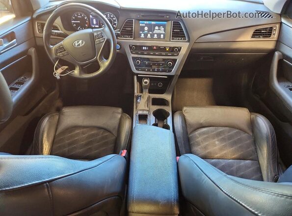 5NPE34AF3HH463594 2017 HYUNDAI SONATA White Dashboard view