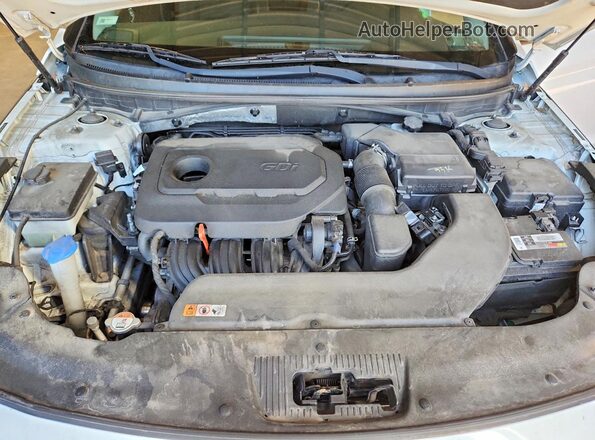 5NPE34AF3HH463594 2017 HYUNDAI SONATA White Rear interior view