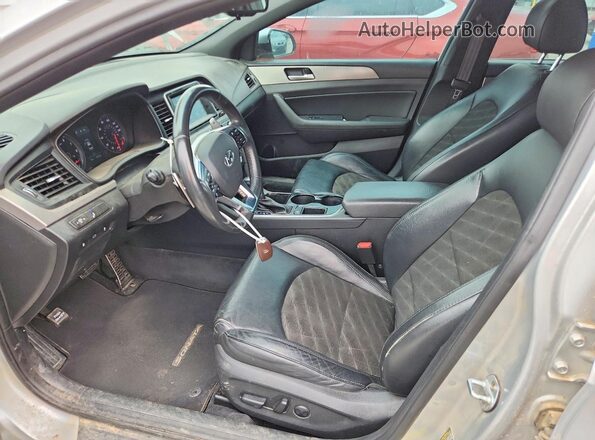 5NPE34AF3JH654051 2018 HYUNDAI SONATA Silver Front interior view