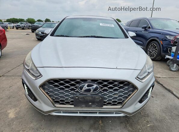 5NPE34AF3JH654051 2018 HYUNDAI SONATA Silver Front view