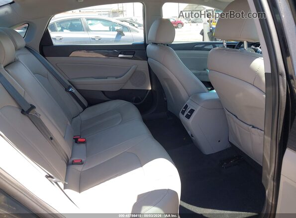 5NPE34AF3JH701997 2018 HYUNDAI SONATA Black VIN კოდის სტიკერის ხედი