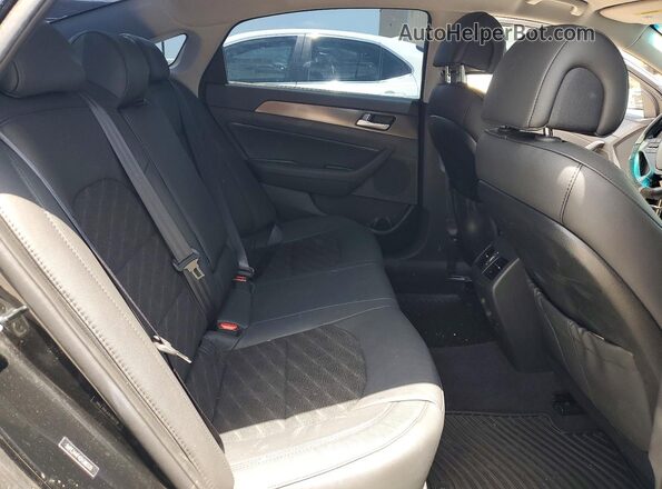 5NPE34AF4GH380335 2016 HYUNDAI SONATA Black Rear seats view