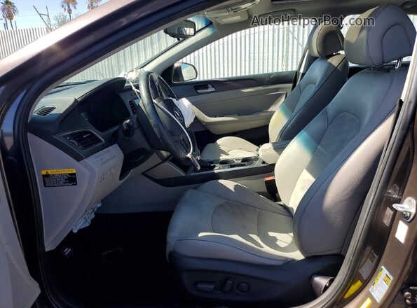 5NPE34AF4GH393330 2016 HYUNDAI SONATA Gray Vista interior delantera