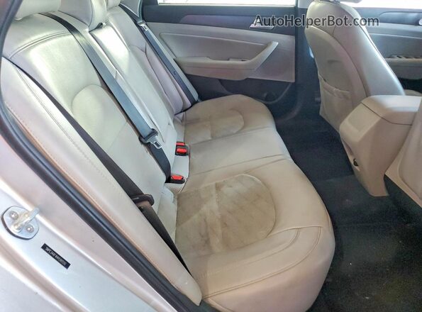 5NPE34AF4HH590550 2017 HYUNDAI SONATA Silver უკანა სავარძლების ხედი