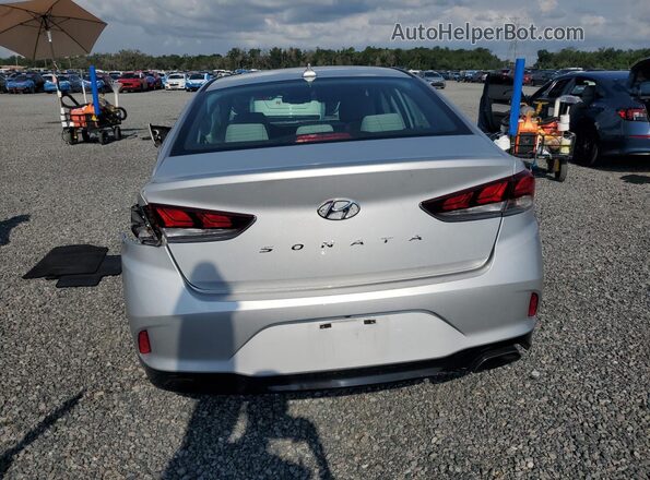 5NPE34AF4JH613265 2018 HYUNDAI SONATA Silver Widok z tyłu