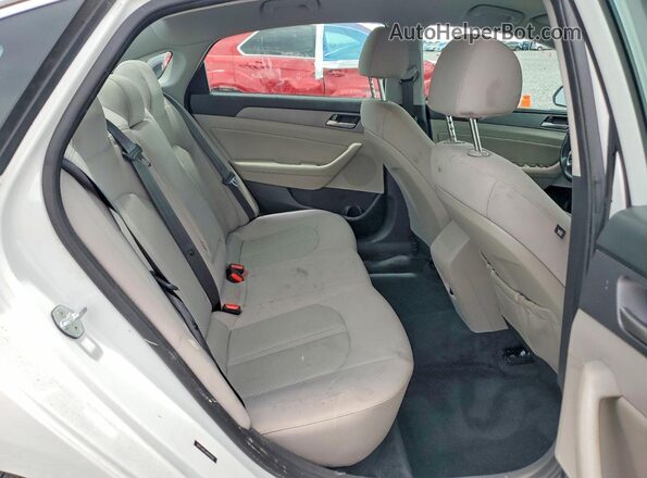 5NPE34AF4JH635900 2018 HYUNDAI SONATA White Вид задніх сидінь