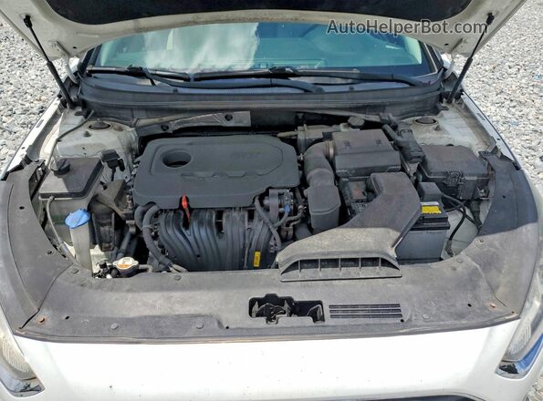 5NPE34AF4JH635900 2018 HYUNDAI SONATA White Вид задньої частини салону
