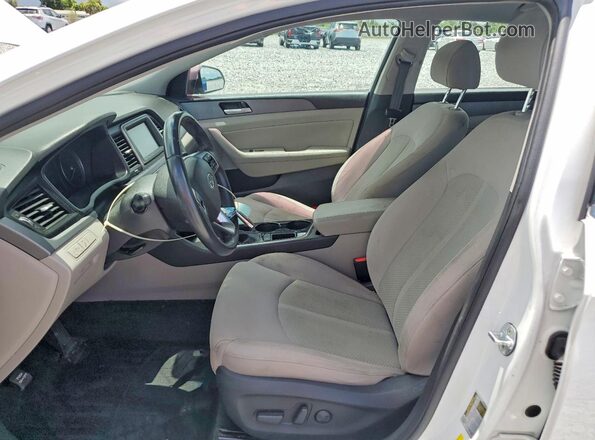5NPE34AF4JH635900 2018 HYUNDAI SONATA White Вид салону спереду