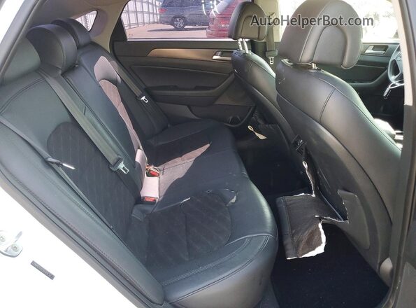 5NPE34AF5GH408742 2016 HYUNDAI SONATA White Rear seats view