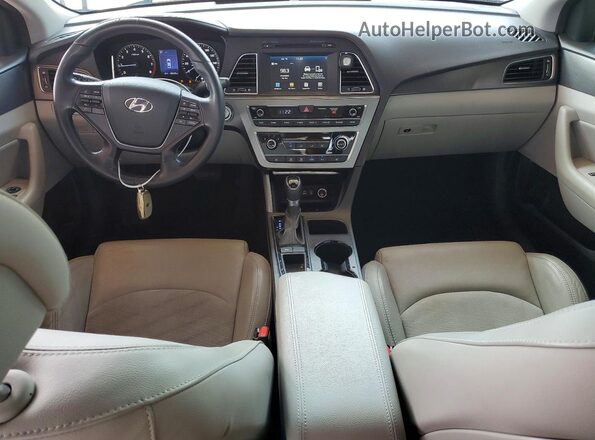 5NPE34AF5HH459059 2017 HYUNDAI SONATA Red Вид панелі приладів