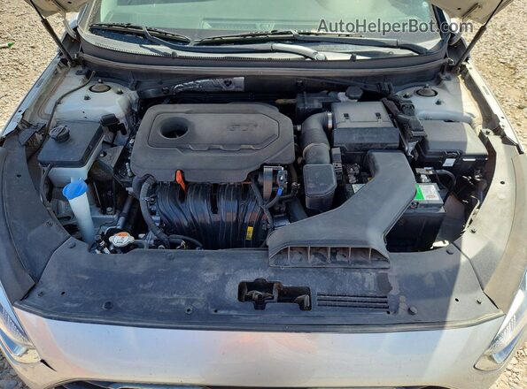 5NPE34AF5JH601125 2018 HYUNDAI SONATA Silver Սալոնի հետևի տեսք