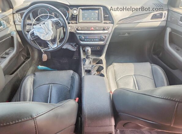 5NPE34AF5JH659168 2018 HYUNDAI SONATA White Vista del salpicadero