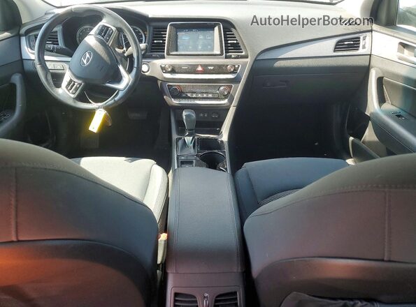 5NPE34AF5KH788724 2019 HYUNDAI SONATA White Widok deski rozdzielczej