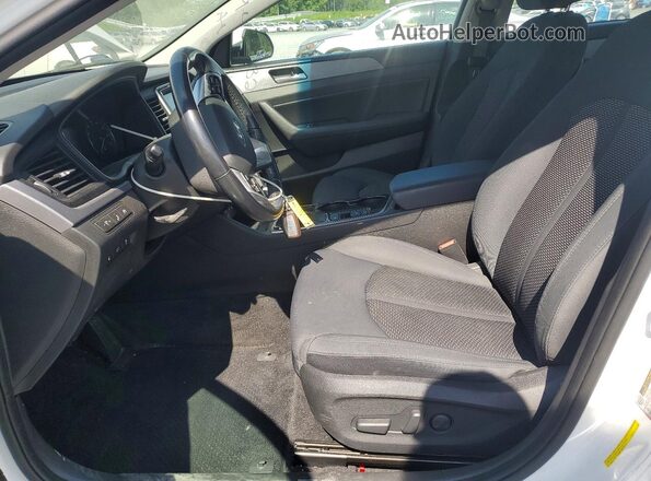 5NPE34AF5KH788724 2019 HYUNDAI SONATA White Widok wnętrza z przodu