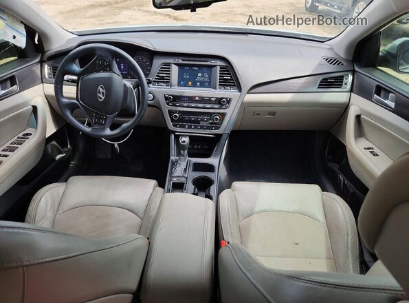 5NPE34AF6HH438057 2017 HYUNDAI SONATA Silver წინა პანელის ხედი