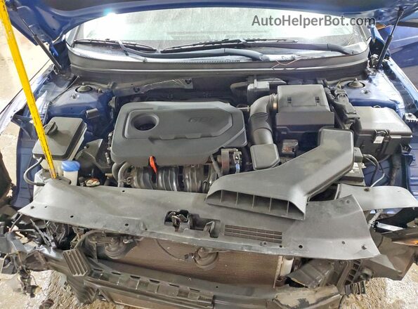 5NPE34AF6JH608049 2018 HYUNDAI SONATA Blue Rear interior view