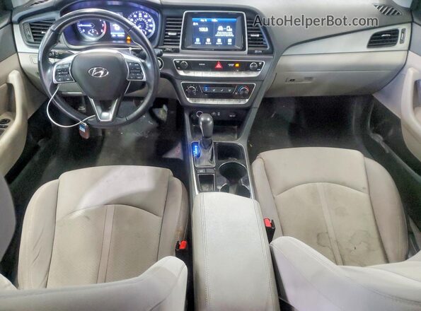 5NPE34AF6JH627250 2018 HYUNDAI SONATA Silver Առջևի վահանակի տեսք