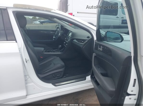 5NPE34AF6JH660040 2018 HYUNDAI SONATA White Սալոնի դիմացի տեսք