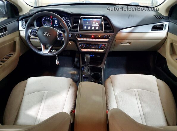 5NPE34AF6JH673242 2018 HYUNDAI SONATA White Widok deski rozdzielczej