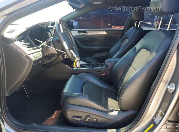 5NPE34AF6KH765971 2019 HYUNDAI SONATA Gray Front interior view