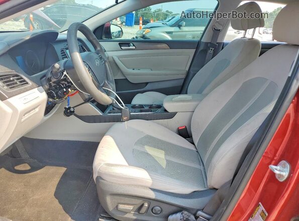 5NPE34AF7GH433447 2016 HYUNDAI SONATA Red Вид салону спереду