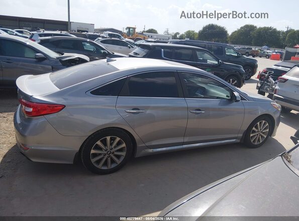 5NPE34AF7HH458950 2017 HYUNDAI SONATA Gray Widok wnętrza z tyłu