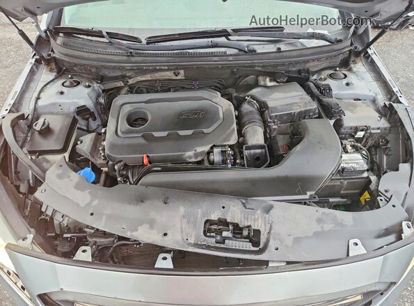 5NPE34AF7HH548552 2017 HYUNDAI SONATA Серебряный Вид задней части салона