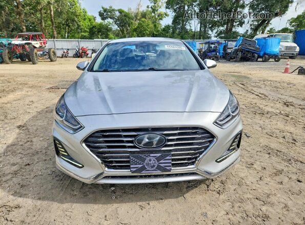5NPE34AF7JH597658 2018 HYUNDAI SONATA Silver Rear seats view