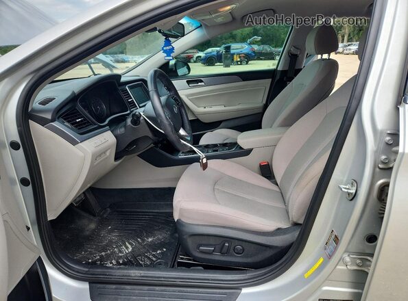 5NPE34AF7JH597658 2018 HYUNDAI SONATA Silver VIN sticker view