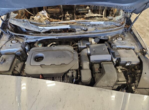 5NPE34AF7JH630318 2018 HYUNDAI SONATA Silver Rear interior view