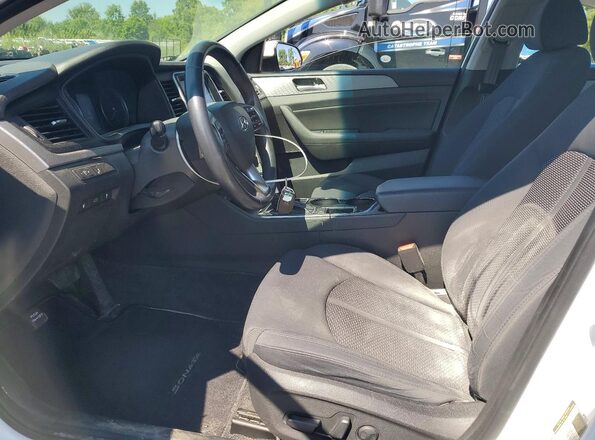 5NPE34AF7JH644008 2018 HYUNDAI SONATA White Vista interior delantera