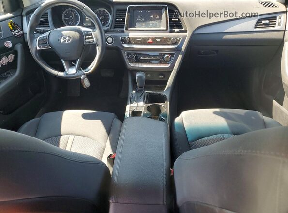 5NPE34AF7JH644008 2018 HYUNDAI SONATA White Vista del salpicadero