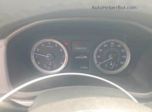 5NPE34AF7JH646194 2018 HYUNDAI SONATA White Widok zestawu wskaźników