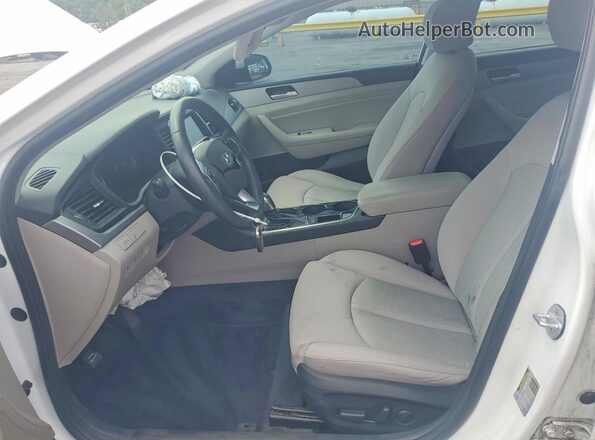 5NPE34AF7JH646194 2018 HYUNDAI SONATA White Widok wnętrza z przodu