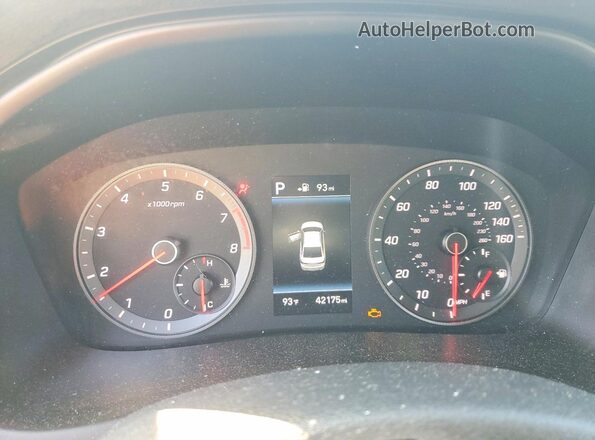 5NPE34AF7JH672827 2018 HYUNDAI SONATA Gray Vista del cuadro de instrumentos
