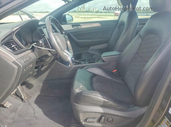 5NPE34AF7JH681138 2018 HYUNDAI SONATA Черный Вид салона спереди