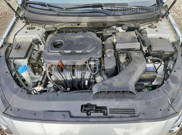 5NPE34AF7JH683424 2018 HYUNDAI SONATA Silver Вид задньої частини салону
