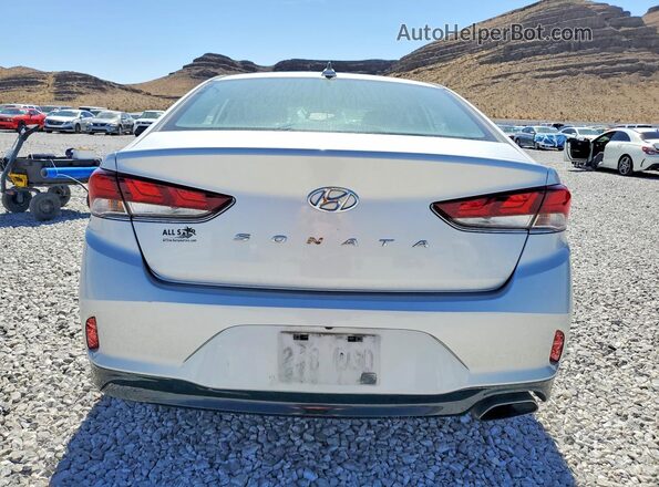 5NPE34AF7JH726210 2018 HYUNDAI SONATA Серебряный Вид сзади