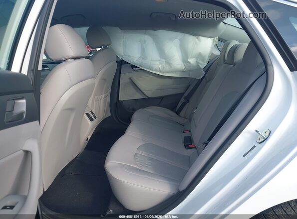 5NPE34AF7KH749326 2019 HYUNDAI SONATA White VIN կոդի պիտակի տեսք
