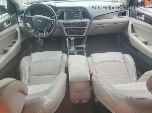 5NPE34AF8HH468709 2017 HYUNDAI SONATA Blue Widok deski rozdzielczej