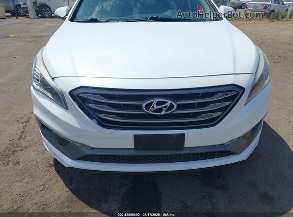 5NPE34AF8HH584329 2017 HYUNDAI SONATA Белый Вид спереди