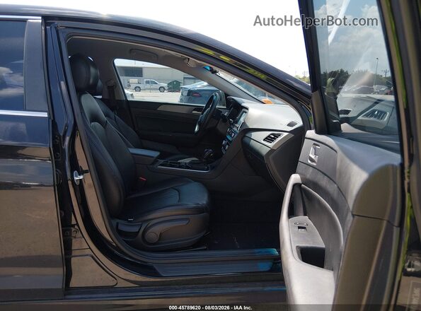 5NPE34AF8JH642977 2018 HYUNDAI SONATA Black Front interior view