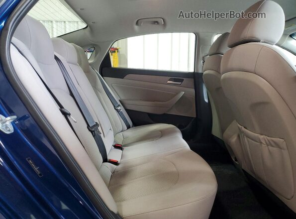 5NPE34AF8JH649752 2018 HYUNDAI SONATA Blue Vista de los asientos traseros