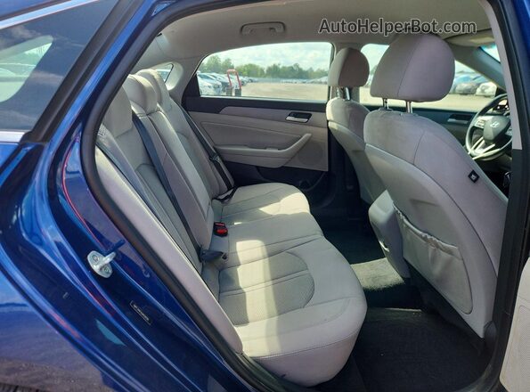 5NPE34AF8JH658290 2018 HYUNDAI SONATA Blue Widok tylnych siedzeń