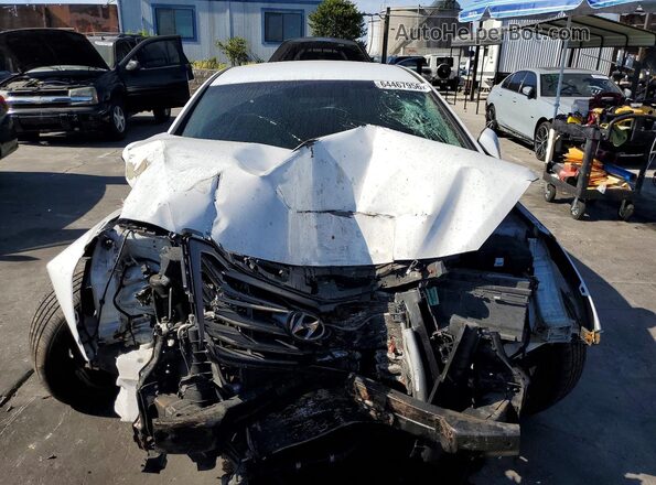 5NPE34AF9HH554224 2017 HYUNDAI SONATA White Widok z przodu