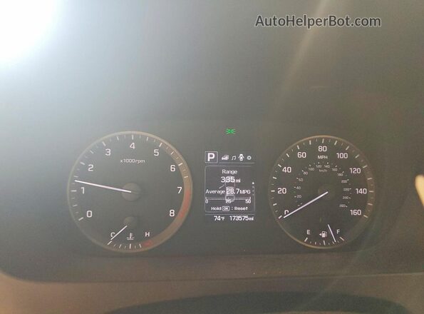 5NPE34AF9HH558855 2017 HYUNDAI SONATA Серебряный Вид щитка приборов