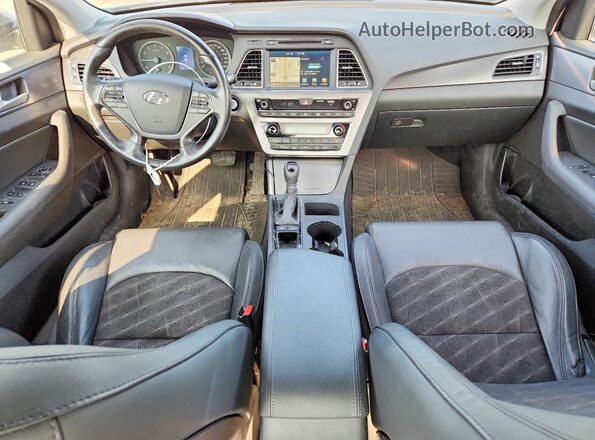 5NPE34AF9HH561819 2017 HYUNDAI SONATA Silver Առջևի վահանակի տեսք